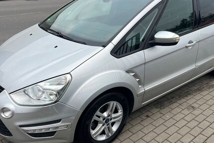 Ford S-Max 287.000 km 4.650 &euro; Berlin 12057