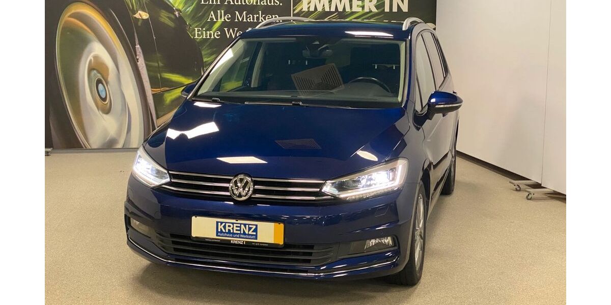 VW Touran 106.792 km 21.990 &euro; Paderborn 33100