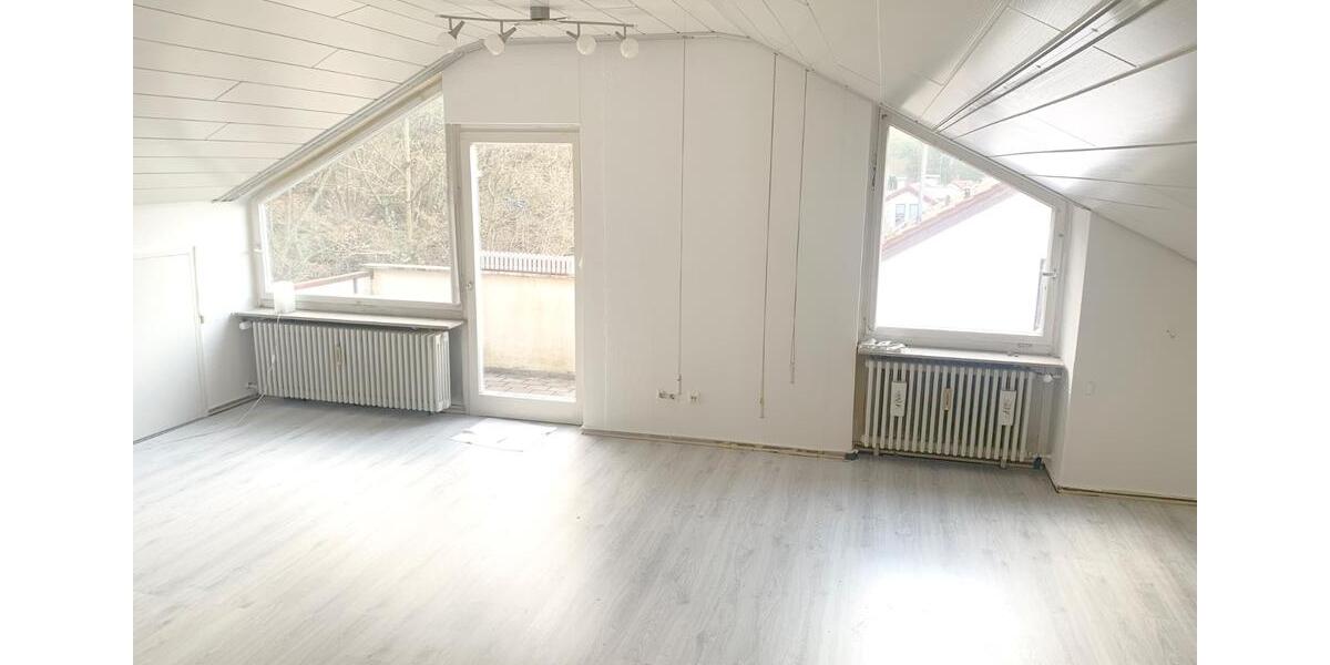 Dachgeschoßwohnung Bad Liebenzell - 1.5 Zimmer, 54 m&sup2;, 118.000&euro; | Angebot:26190048