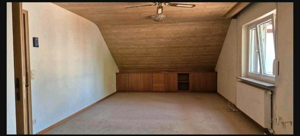Dachgeschoßwohnung Waiblingen Bittenfeld - 3 Zimmer, 77 m&sup2;, 1.100&euro; | Angebot:26671481