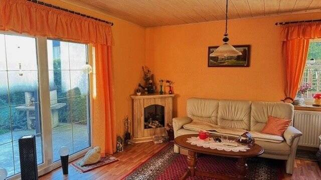 Doppelhaushälfte Neukirchen/Pleiße Neukirchen - 6 Zimmer, 135 m&sup2;, 190.000&euro; | Angebot:19296374