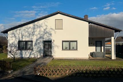 Haus Überherrn - 3 Zimmer, 140 m&sup2;, 1.450&euro; | Angebot:25489094