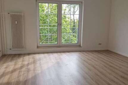 Wohnung Berlin Falkenhagener Feld - 3 Zimmer, 82 m&sup2;, 1.069&euro; | Angebot:26364939