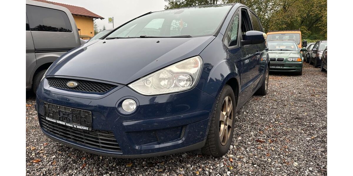 Ford S-Max 365.500 km 2.000 € Raubling 83064