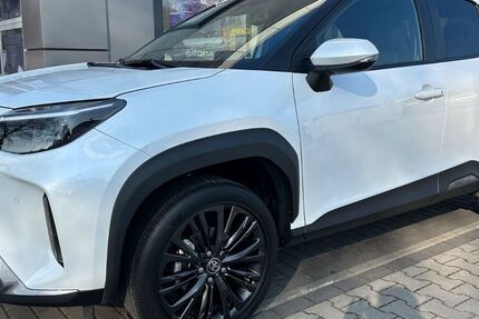 Toyota Yaris Cross 65.964 km 23.750 &euro; Königs-Wusterhausen 15711