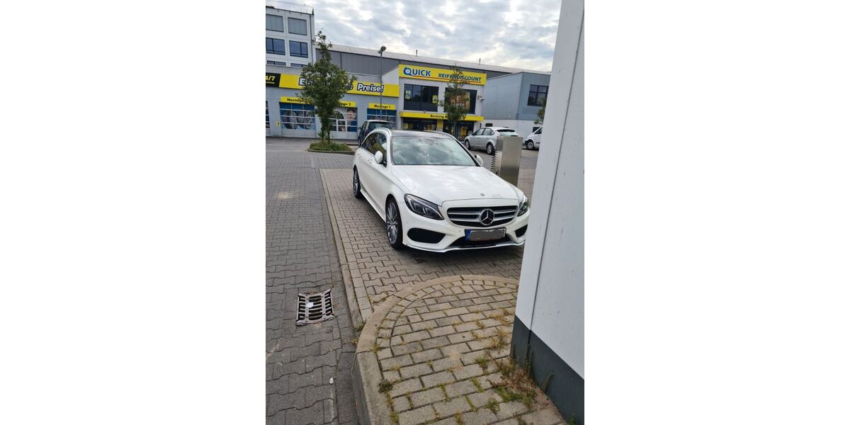 Mercedes-Benz C 250 127.000 km 22.999 &euro; Berlin 13089