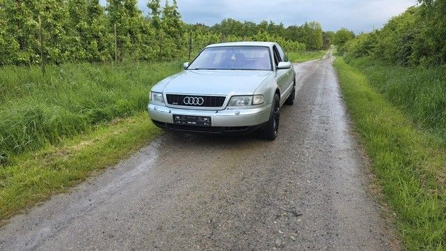 Audi A8 362.842 km 2.650 &euro; Langerwehe 52379