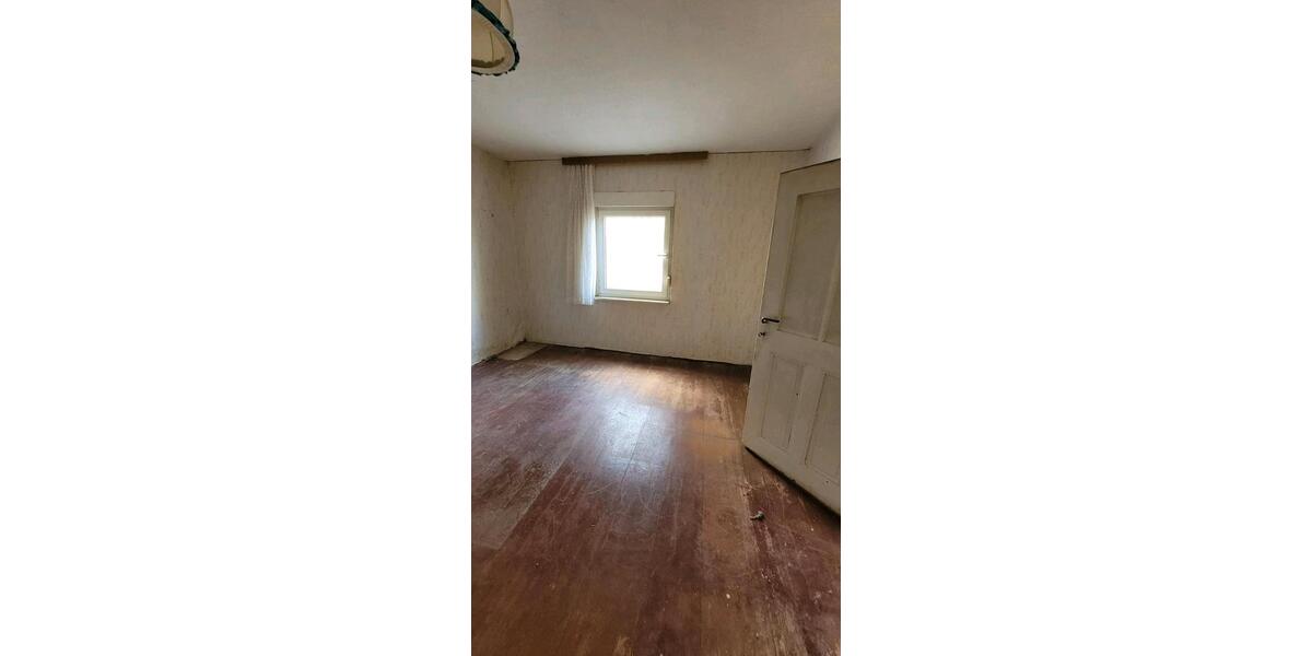Einfamilienhaus Genthin - 6 Zimmer, 100 m&sup2;, 65.000&euro; | Angebot:26906075