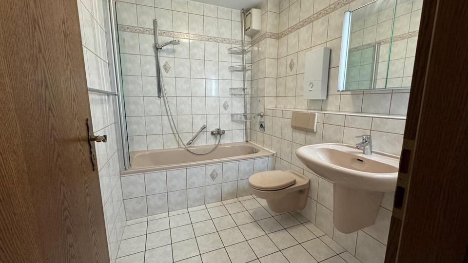 Etagenwohnung Wermelskirchen - 2 Zimmer, 57 m&sup2;, 510&euro; | Angebot:26670842