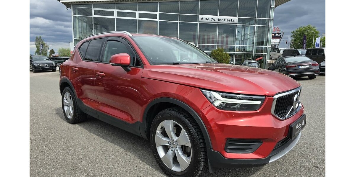 Volvo XC40 T4 MOMENTUM AWD/KLIMA/LEDER/ PRO-PAKET/LED 52.808 km 26.900 &euro; Villingen-Schwenningen 78054