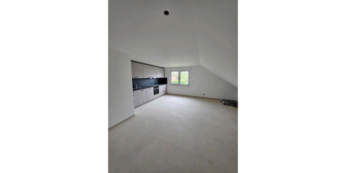 Dachgeschoßwohnung Rheinfelden (Baden) - 3 Zimmer, 80 m&sup2;, 1.200&euro; | Angebot:26400920