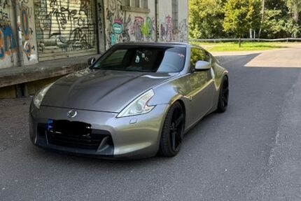 Nissan 370Z 149.000 km 16.900 € Markranstädt 04420