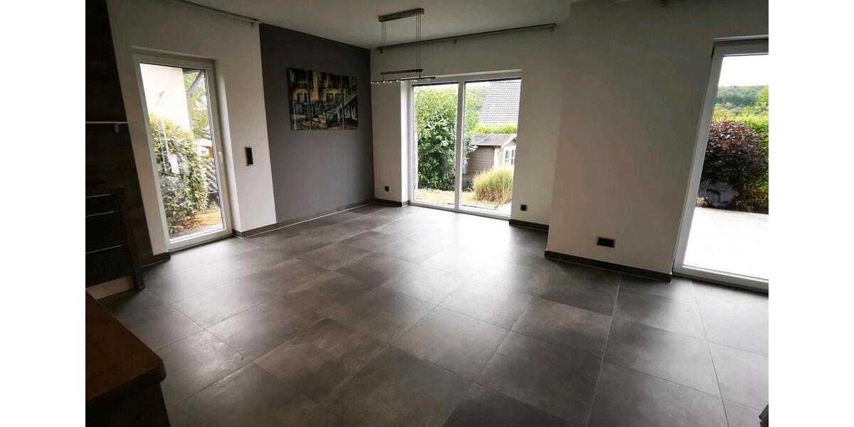Einfamilienhaus Aßlar - 6 Zimmer, 176 m&sup2;, 599.000&euro; | Angebot:27426290