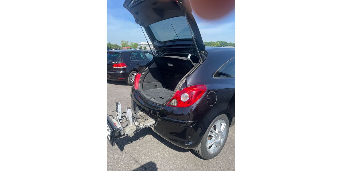Opel Corsa 105.988 km 3.600 &euro; Krefeld 47805