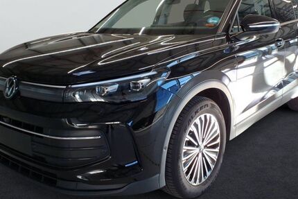 VW Tiguan 11.500 km 39.970 € Helmstedt 38350