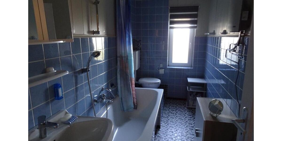 HAUS + extra Wohnung Friedrichskoog Nordsee + großem Grundstück 9 zimmer