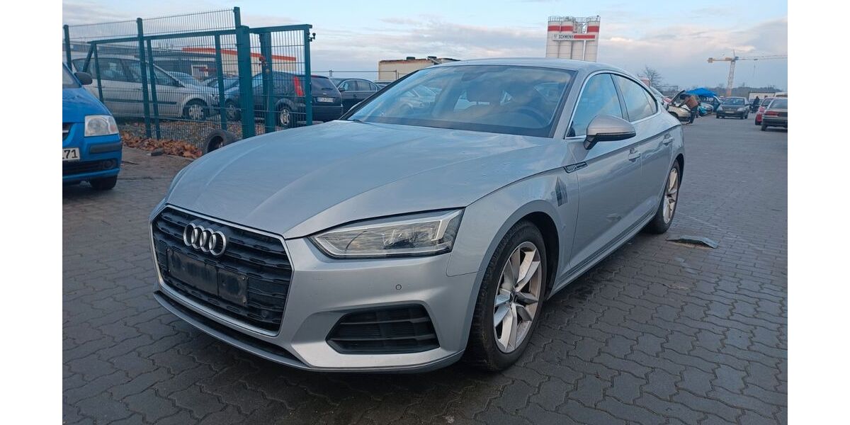 Audi A5 260.000 km 14.300 &euro; Mittenwalde 15749
