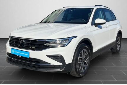 VW Tiguan 96.000 km 23.990 &euro; Homburg 66424