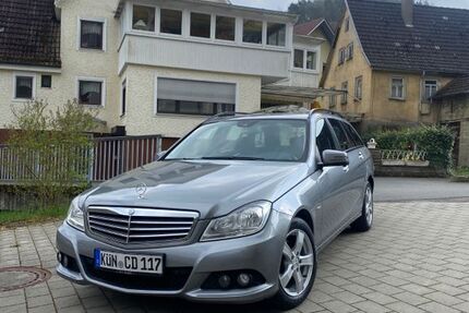 Mercedes-Benz 200 357.000 km 7.500 &euro; Künzelsau 74653