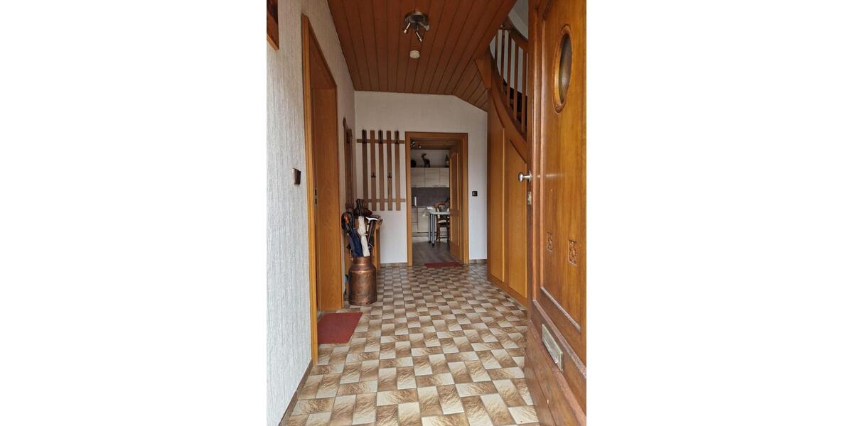 Ihr Zuhause. Ihr Projekt. Raum und Werkstatt inklusive. 2 zimmer