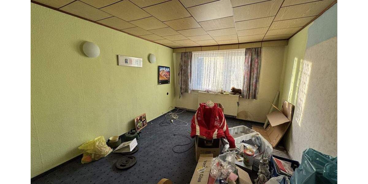 Doppelhaushälfte Grabfeld Rentwertshausen - 9 Zimmer, 120 m&sup2;, 45.000&euro; | Angebot:25770590