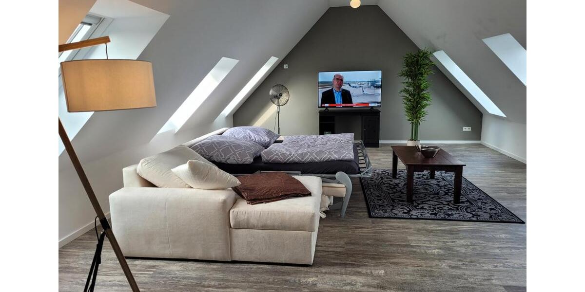 Dachgeschoßwohnung Feldberger Seenlandschaft - 2.5 Zimmer, 105 m&sup2;, 11&euro; | Angebot:26124112