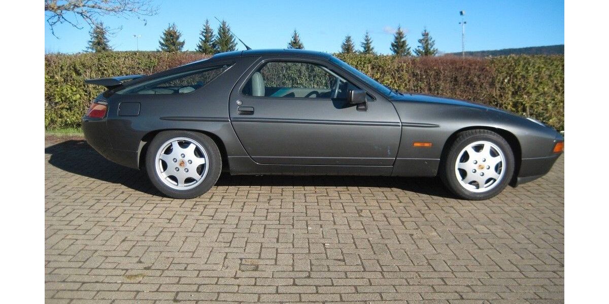 Porsche 928 147.000 km 34.900 &euro; Seitingen-Oberflacht 78606