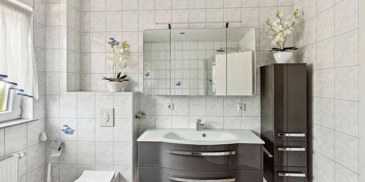 Bungalow Laupheim Untersulmentingen - 6 Zimmer, 160 m&sup2;, 660.000&euro; | Angebot:26866309