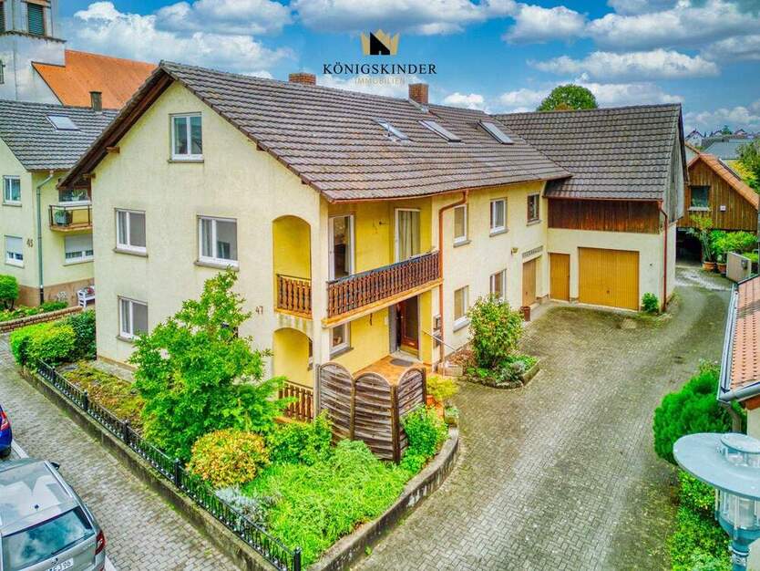 Zweifamilienhaus mit großzügiger Scheune und Ausbaupotenzial 7 zimmer