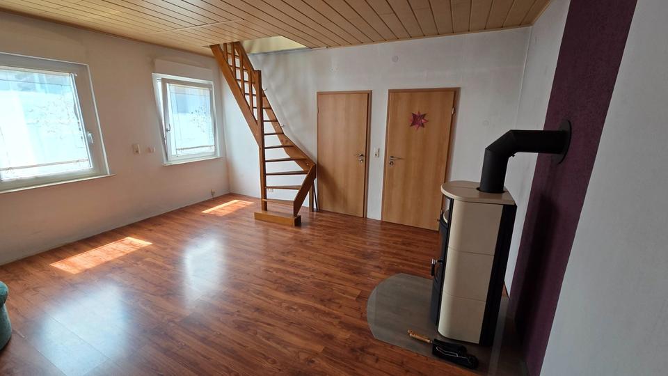 Reihenhaus Crimmitschau - 6 Zimmer, 103 m&sup2;, 70.000&euro; | Angebot:27085582