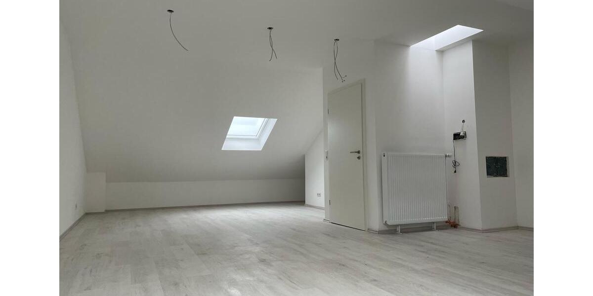 Reihenhaus Wuppertal Gemarkung Elberfeld - 5 Zimmer, 165 m&sup2;, 1.800&euro; | Angebot:25333097