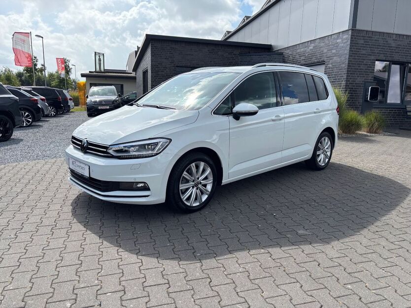 VW Touran 15.528 km 33.980 € Ahaus 48683
