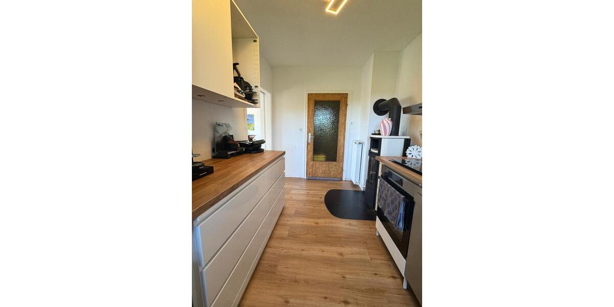 Etagenwohnung Schwalmstadt - 4 Zimmer, 105 m&sup2;, 1.000&euro; | Angebot:26373452