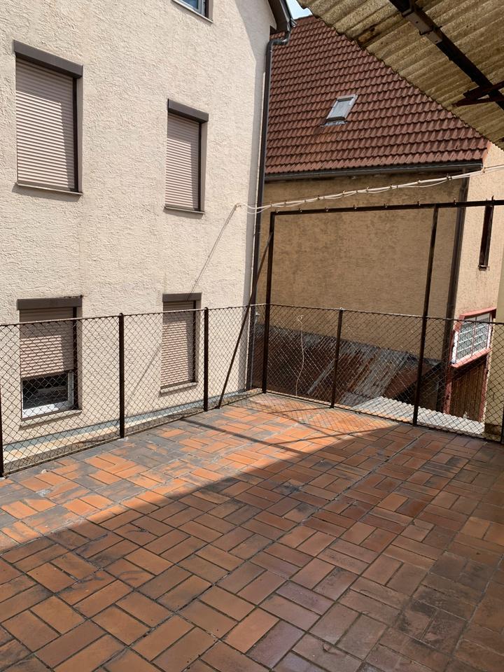 Mehrfamilienhaus 5 Parteien leerstehend
