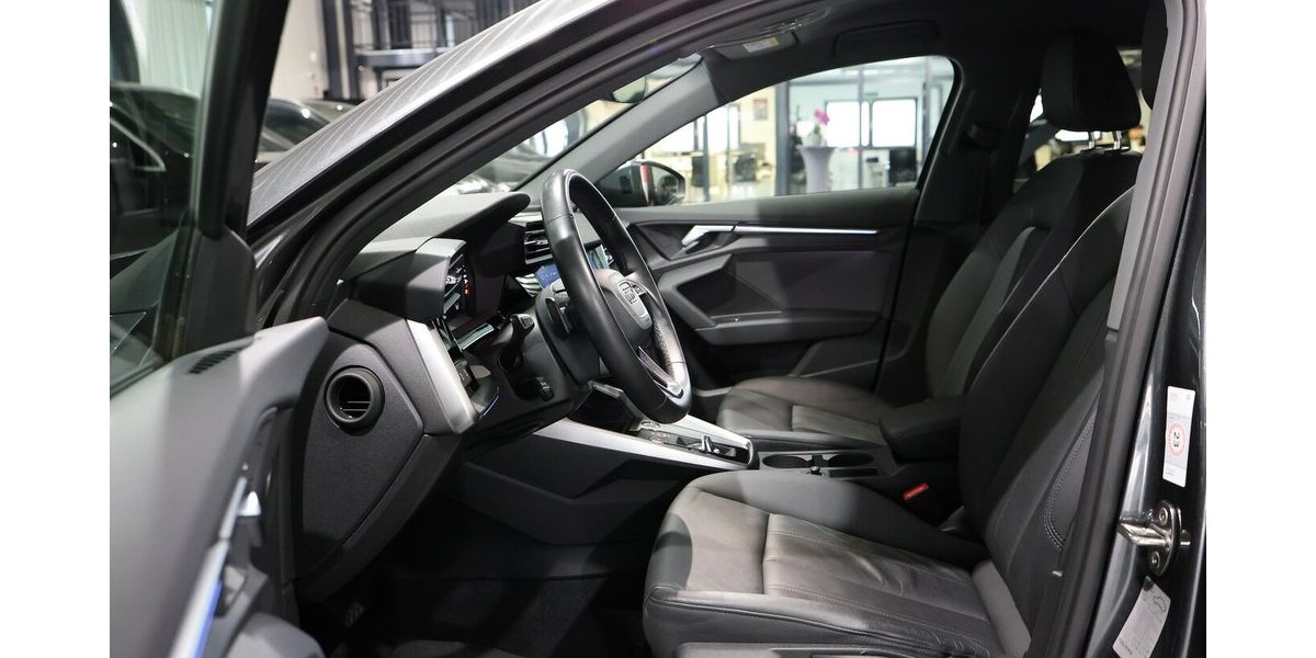 Audi A3 LIMOUSINE 30 TFSI S-LINE MATRIX, VOLL-LEDER 60.000 km 24.933 &euro; Hamm 59077