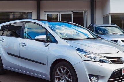 Toyota Verso 126.700 km 9.990 &euro; Steinau an der Straße 36396