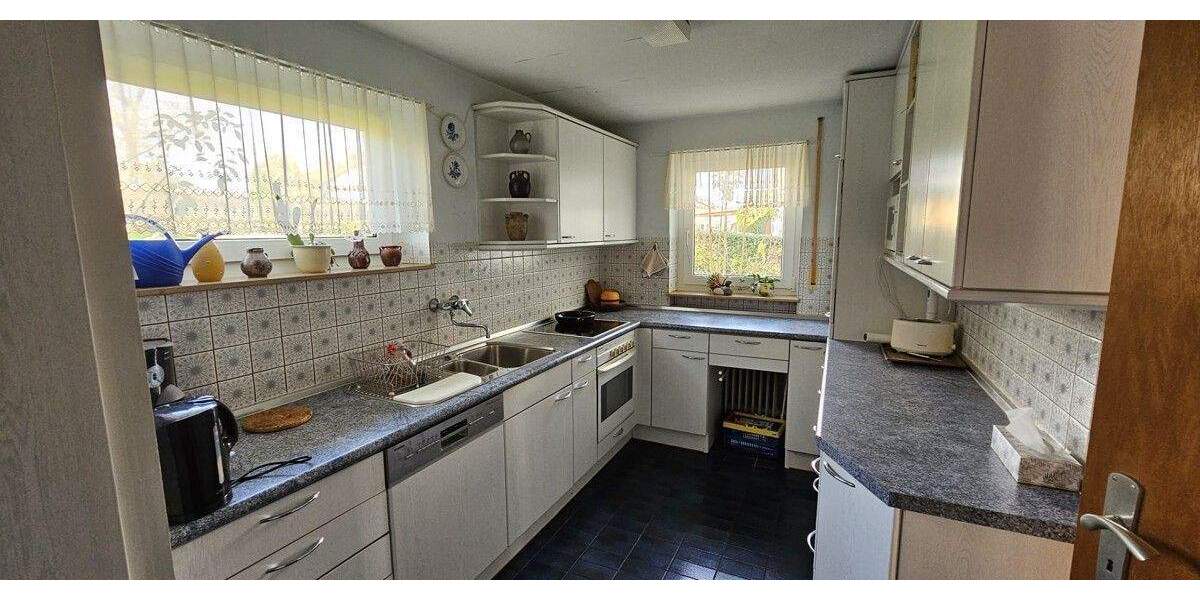 Zugreifen - Geräumiges Einfamilienhaus mit großem Garten zentral in Crailsheim zu verkaufen 7 zimmer