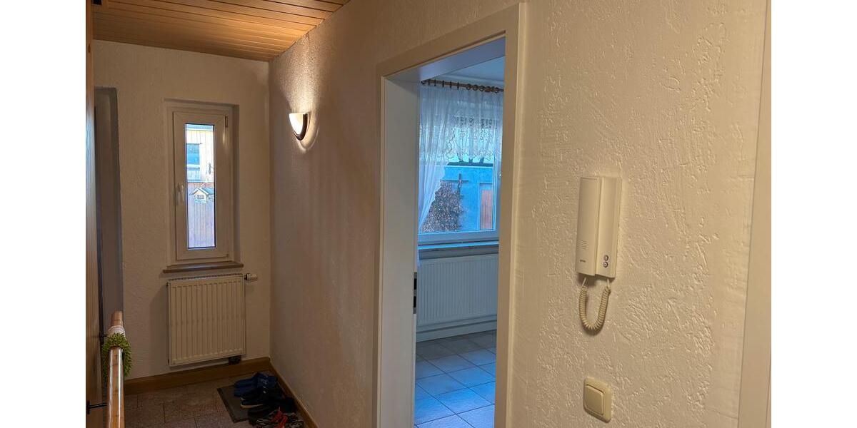 Einfamilienhaus Ilmenau - 9 Zimmer, 184 m&sup2;, 1.700&euro; | Angebot:26024492