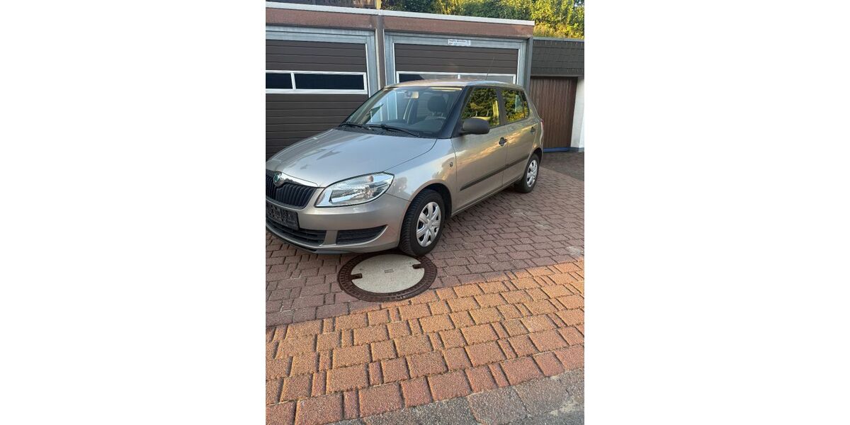 Skoda Fabia 202.482 km 1.800 &euro; Warstein 59581