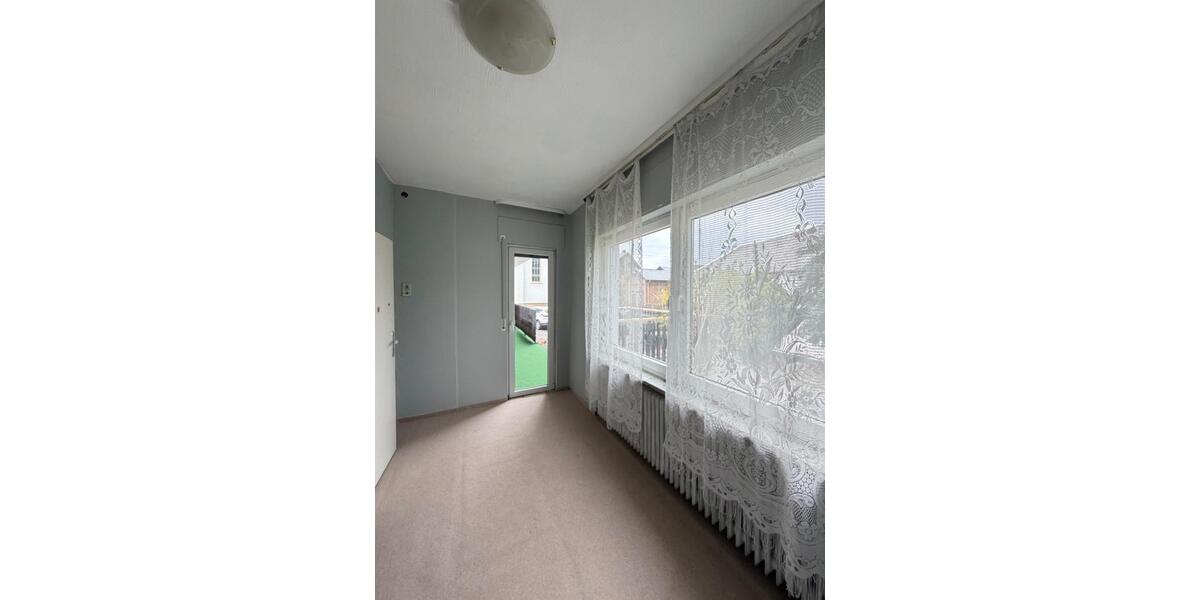 Erdgeschoßwohnung Gemünden - 4 Zimmer, 125 m&sup2;, 800&euro; | Angebot:26416103