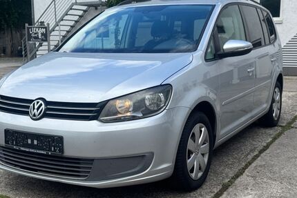 VW Touran 286.000 km 4.700 &euro; Gernsheim 64579
