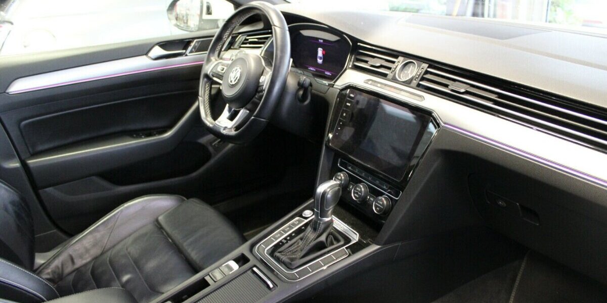 VW Arteon 2.0 TSI 4Motion DSG R-Line 147.227 km 22.980 &euro; Euskirchen 53881