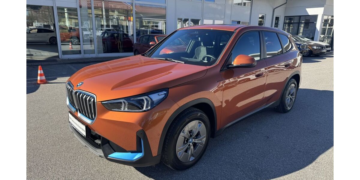 BMW iX1 7.900 km 39.550 &euro; Piding 83451