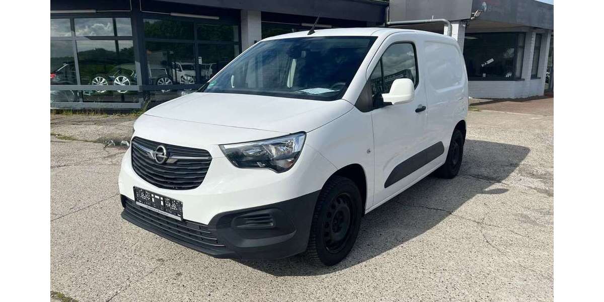 Opel Combo 96.000 km 8.890 &euro; Blumenthal 24241