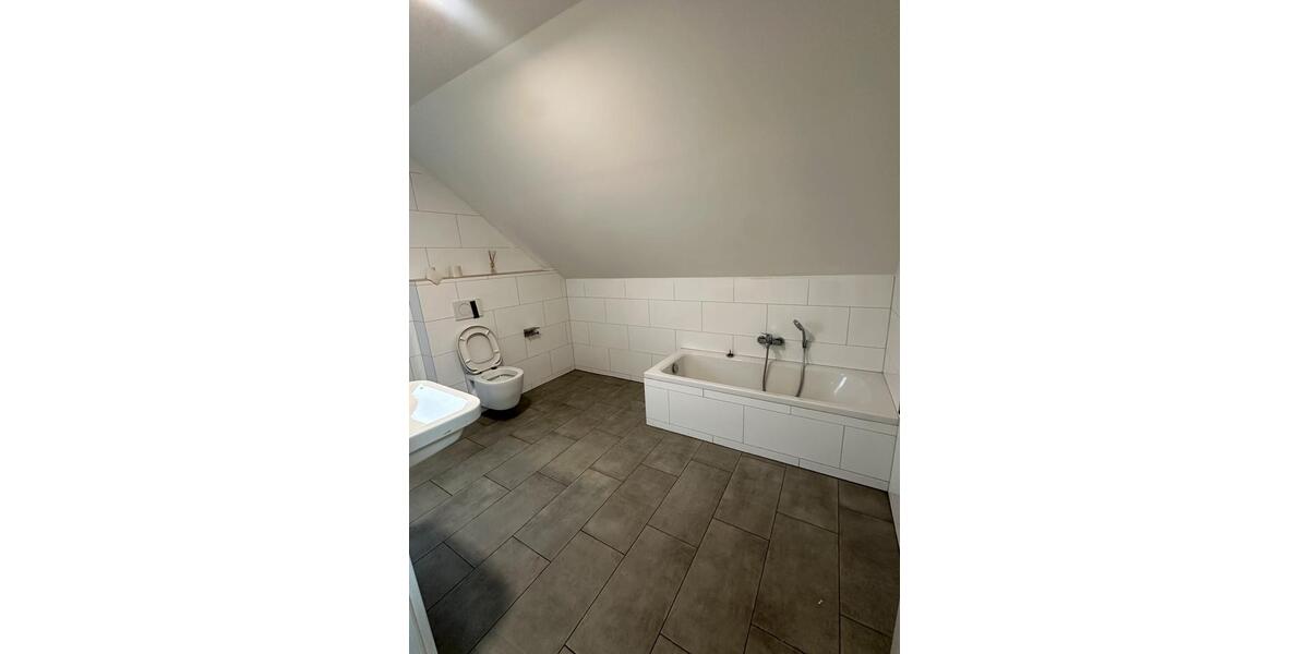 Einfamilienhaus Windeck - 7 Zimmer, 168 m&sup2;, 515.000&euro; | Angebot:26762081