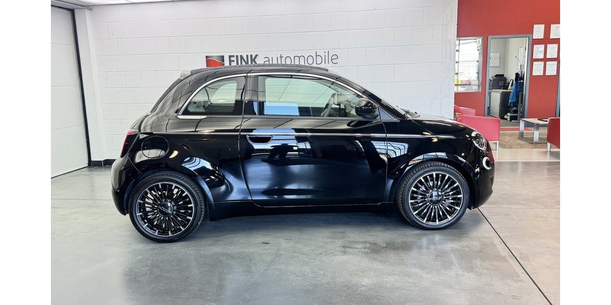Fiat 500e La Prima by Bocelli 1.Hand Cabrio 42 kWh 25.600 km 24.490 &euro; Lich 35423