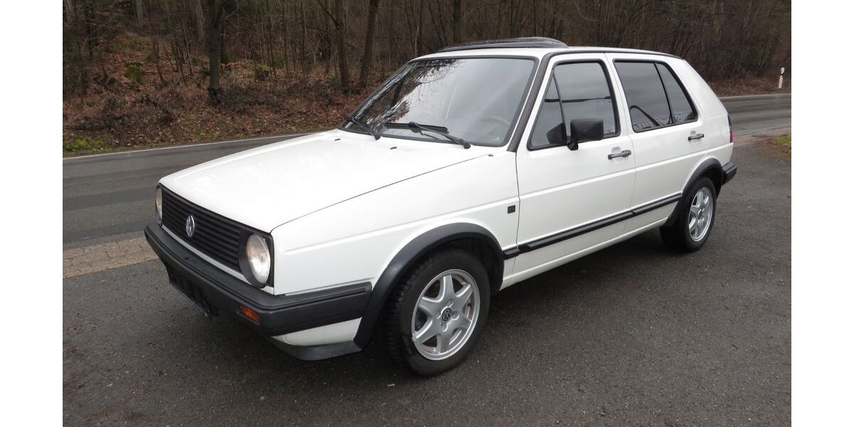 VW Golf 136.000 km 4.499 &euro; Bad Grund 37539