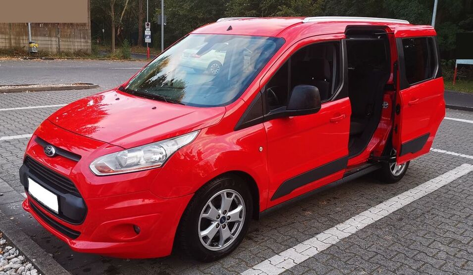 Ford Tourneo Connect 170.000 km 6.999 € Berlin 13403