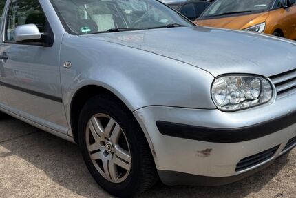 VW Golf 218.000 km 990 &euro; Mainaschaff 63814