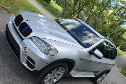 BMW X5 249.999 km 17.900 € Regensburg 93019